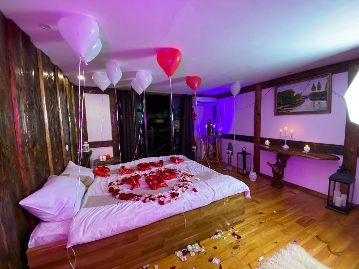 Hotel Nazar Stodolya Kamieniec Podolski Zewnętrze zdjęcie