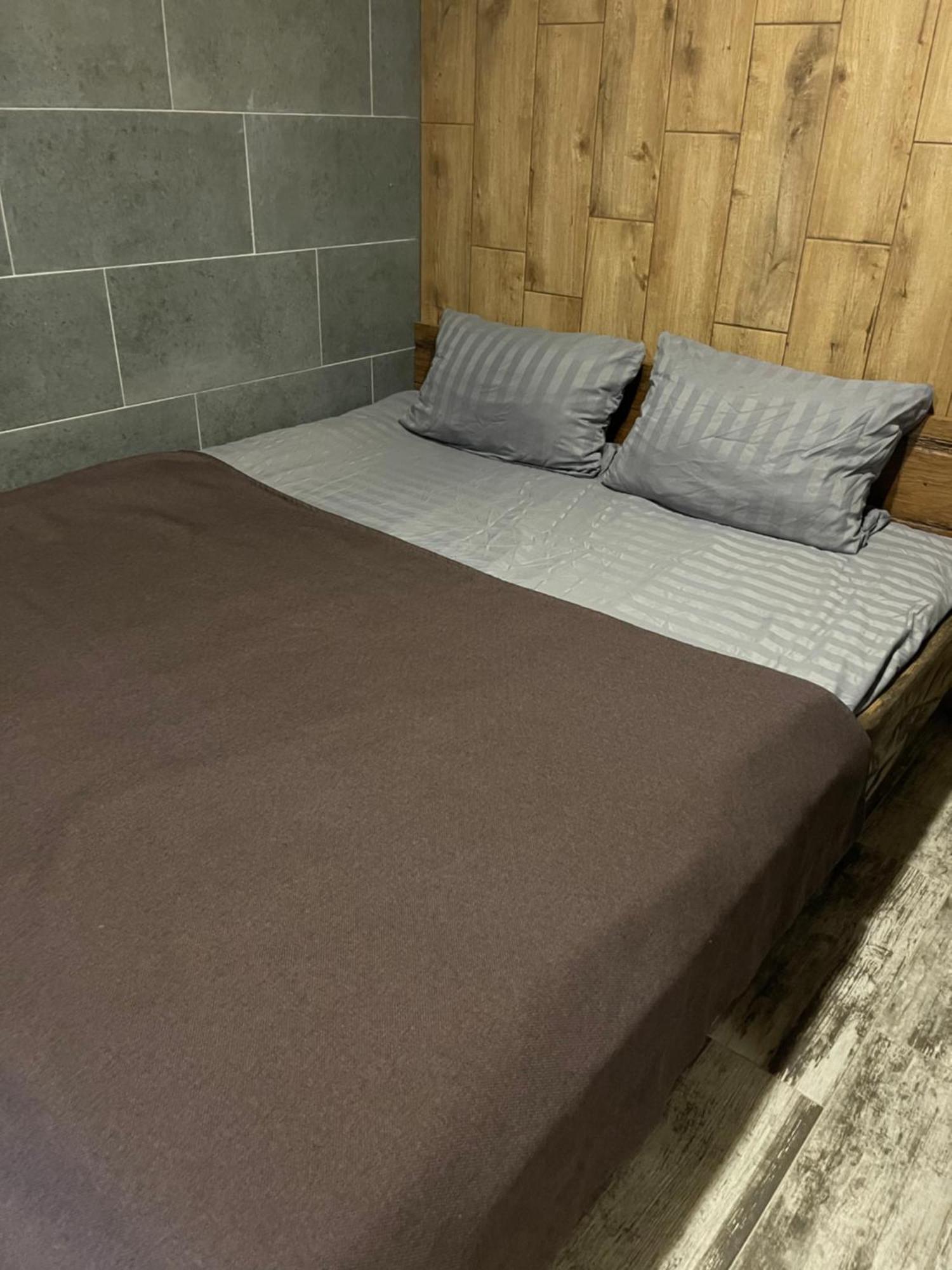 Hotel Nazar Stodolya Kamieniec Podolski Zewnętrze zdjęcie