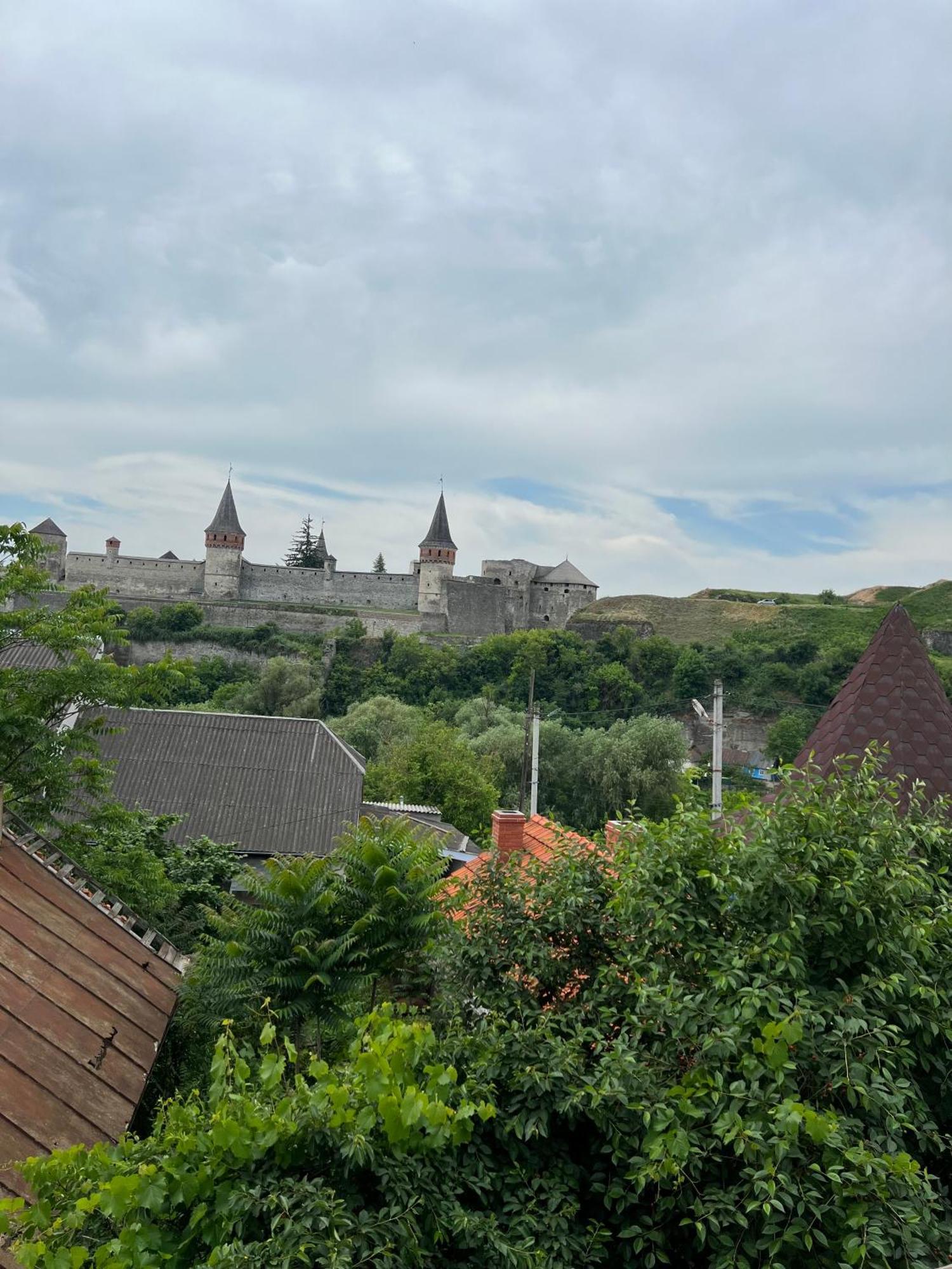 Hotel Nazar Stodolya Kamieniec Podolski Zewnętrze zdjęcie