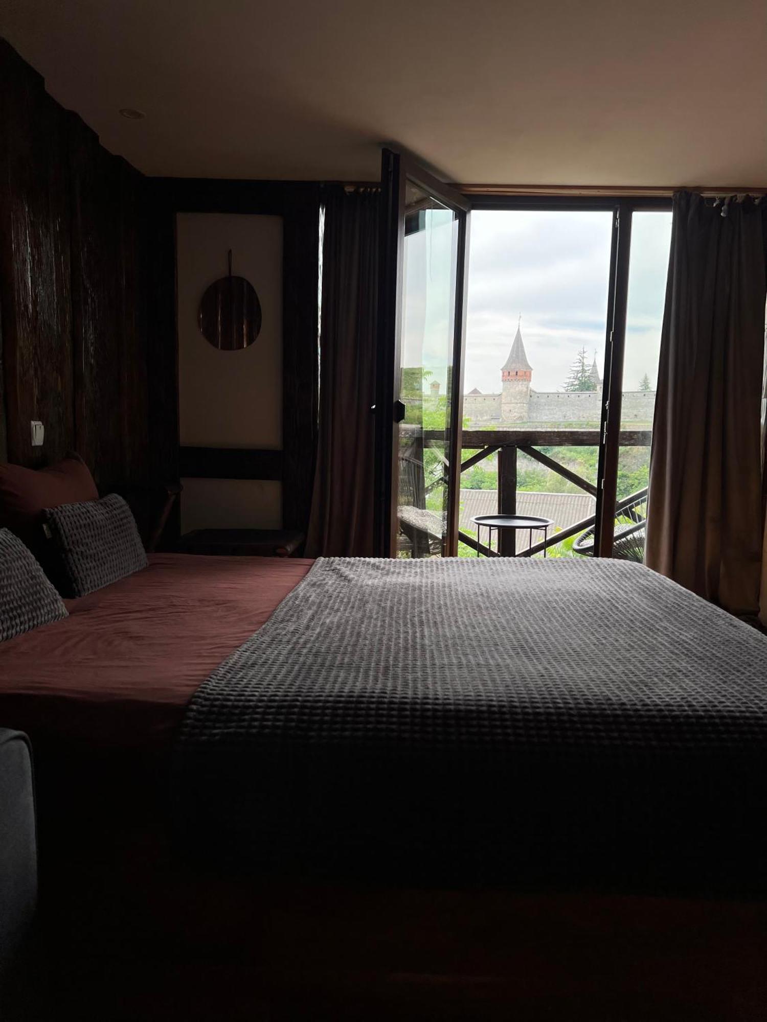 Hotel Nazar Stodolya Kamieniec Podolski Zewnętrze zdjęcie