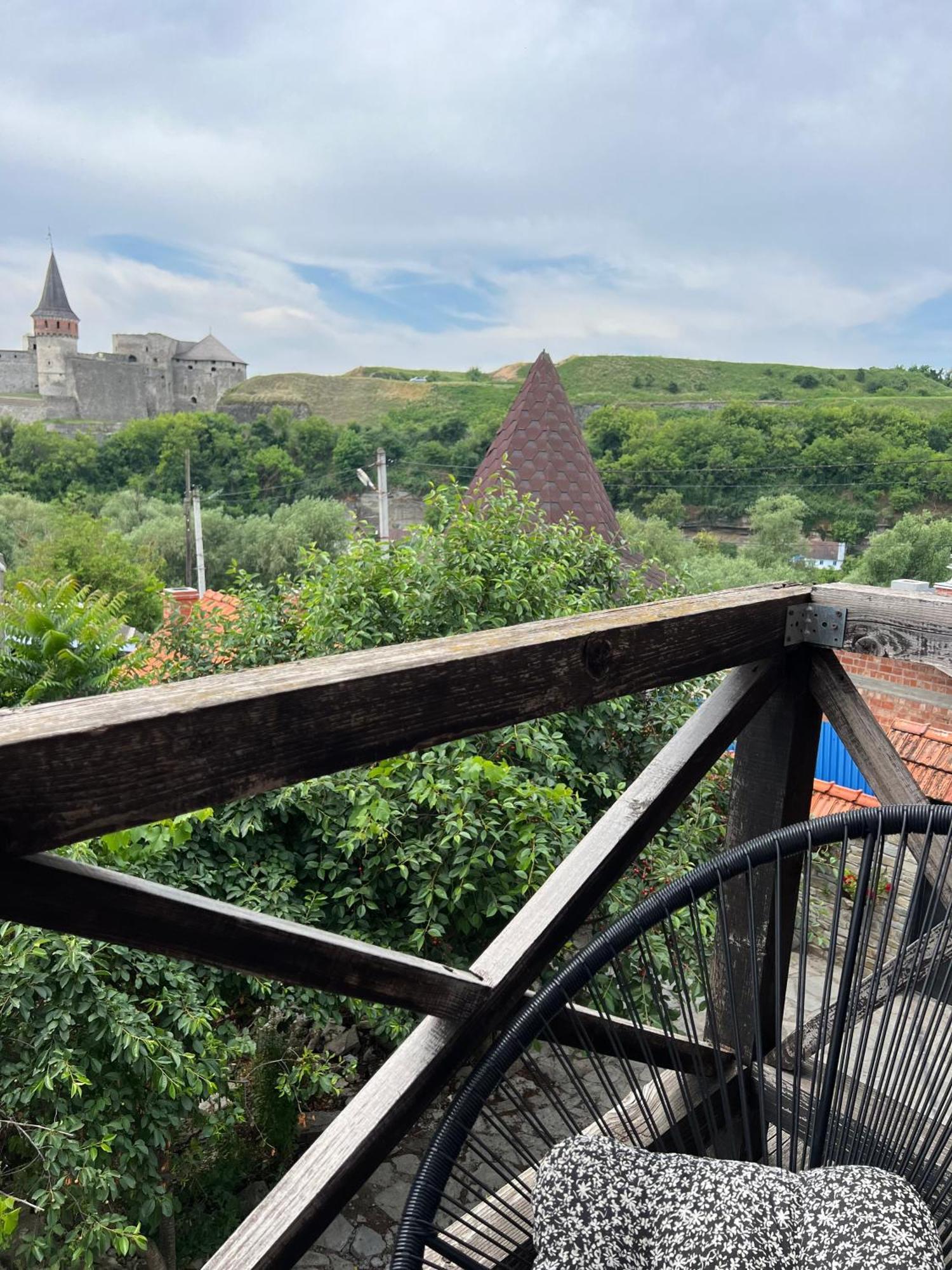 Hotel Nazar Stodolya Kamieniec Podolski Zewnętrze zdjęcie