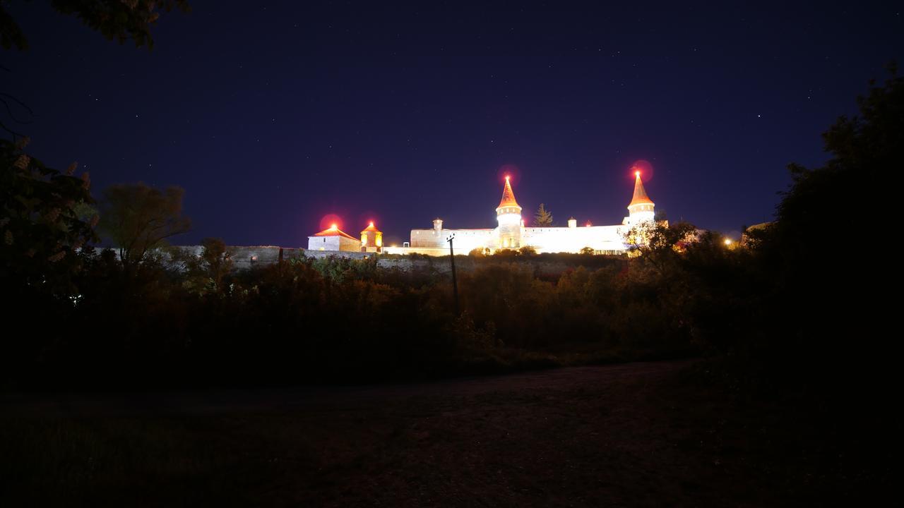 Hotel Nazar Stodolya Kamieniec Podolski Zewnętrze zdjęcie