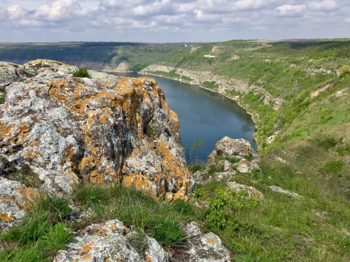 Hotel Nazar Stodolya Kamieniec Podolski Zewnętrze zdjęcie